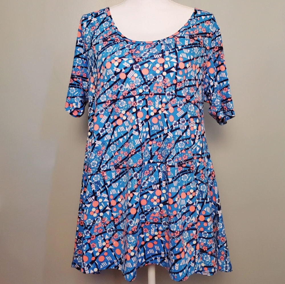Lula Roe size Medium flare shirt in perfect condit